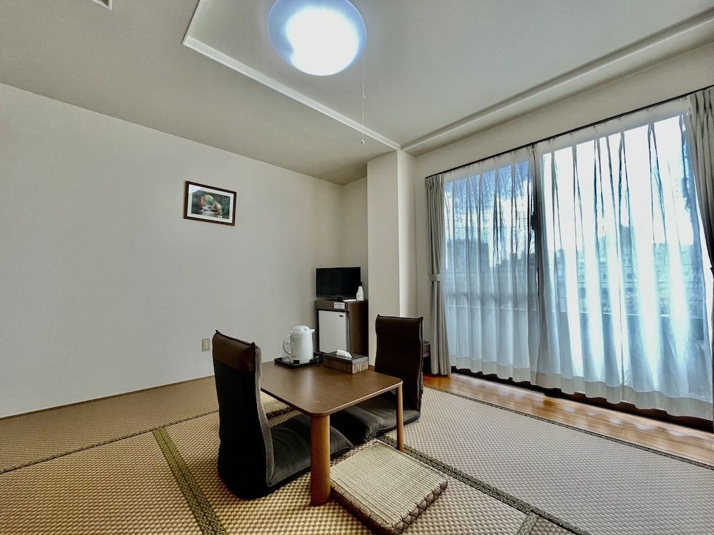 HOTEL UMIZOLA 那覇