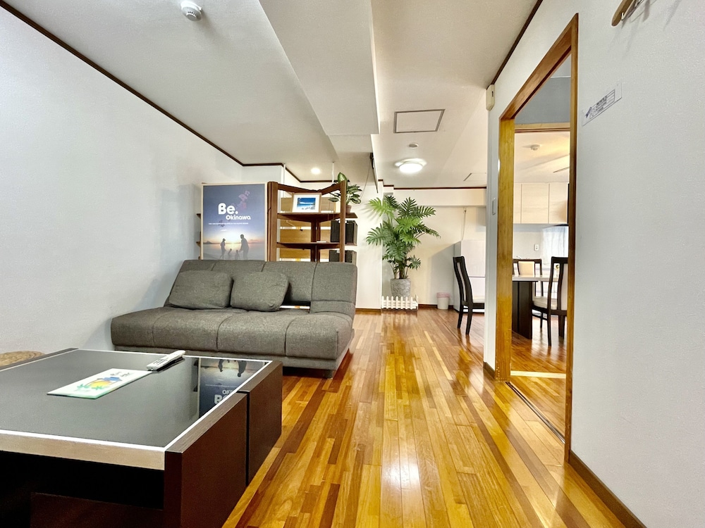 HOTEL UMIZOLA 那覇