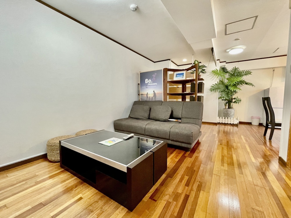 HOTEL UMIZOLA 那覇