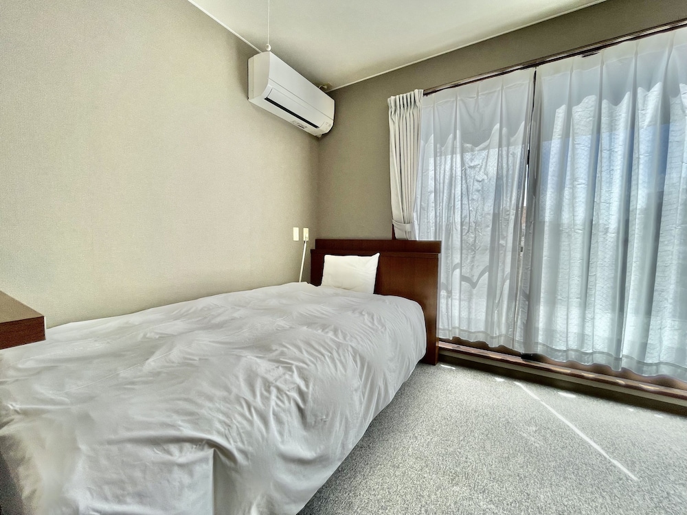 HOTEL UMIZOLA 那覇