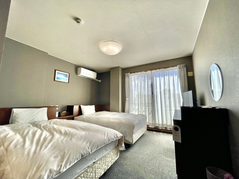 HOTEL UMIZOLA 那覇
