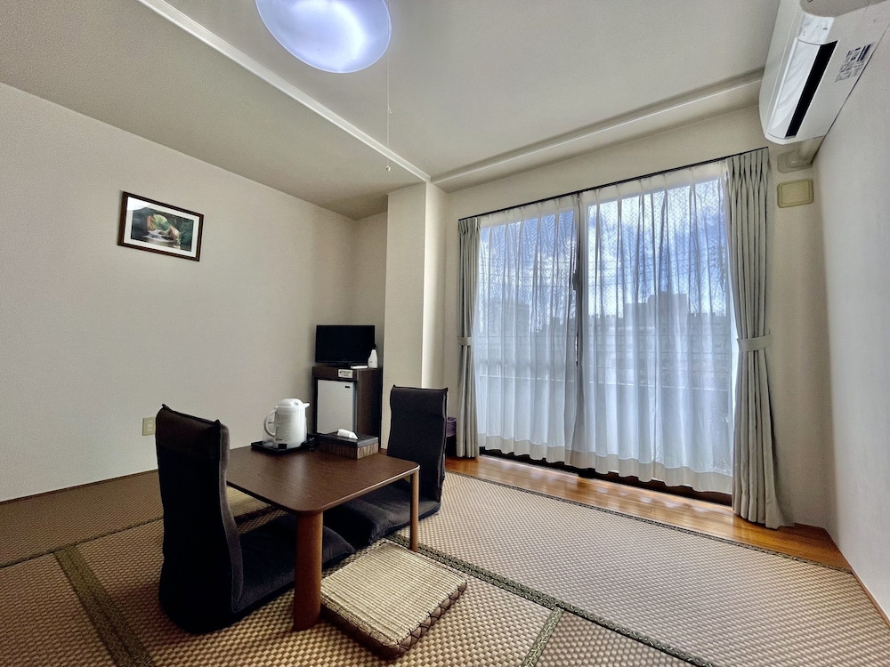HOTEL UMIZOLA 那覇