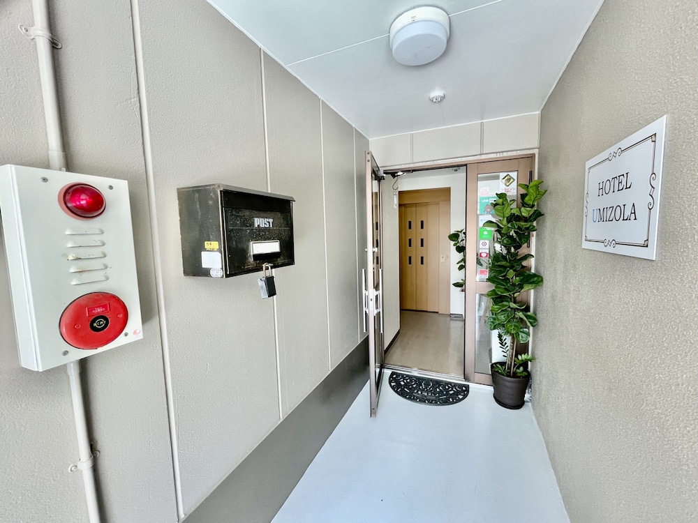 HOTEL UMIZOLA 那覇