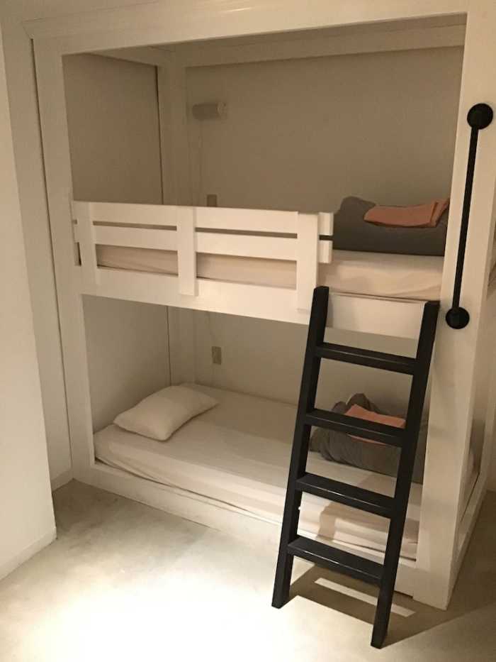 ラナイ ホステル 那覇