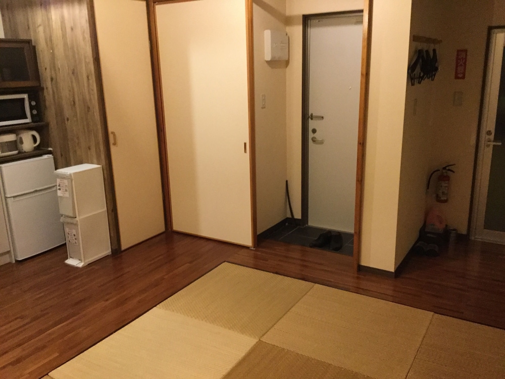 URBAN CONDOMINIUM 和風邸 那覇