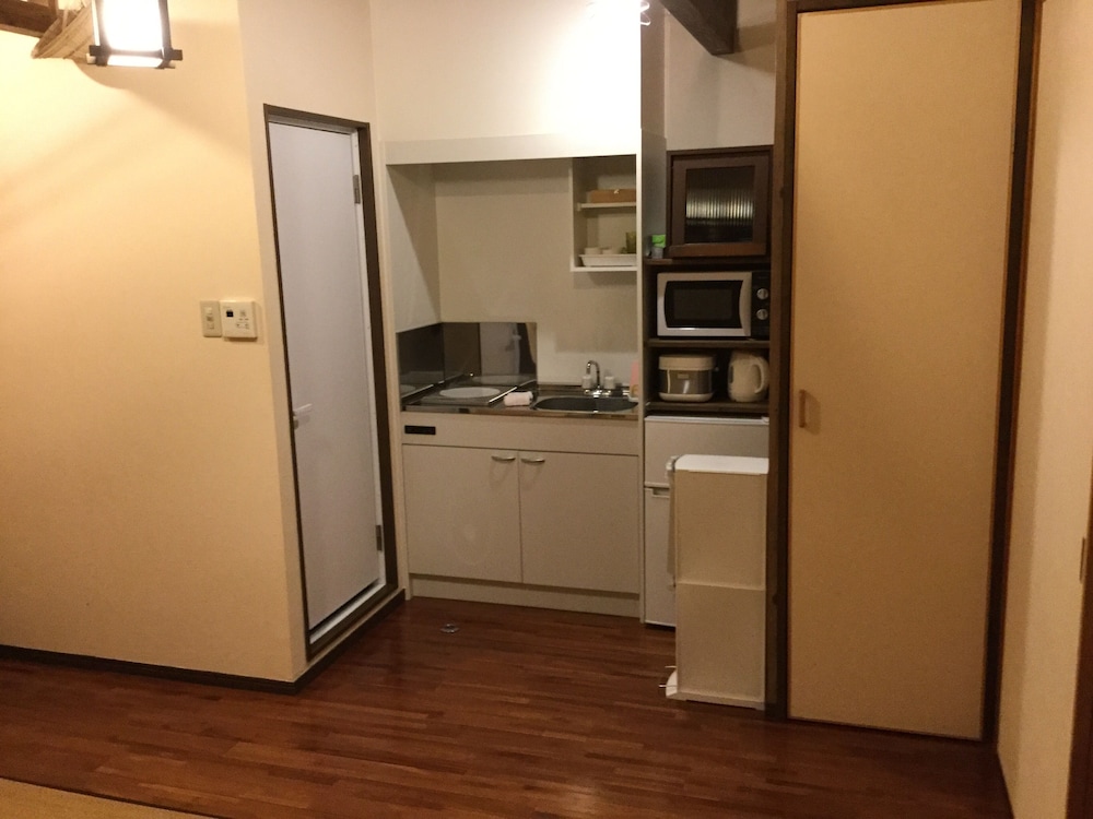 URBAN CONDOMINIUM 和風邸 那覇