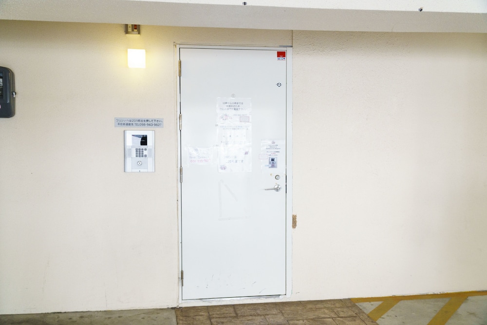 MR.KINJO EMINENCE INN 前島 那覇