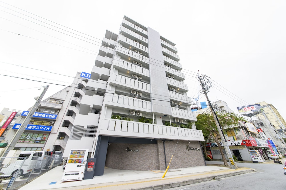 MR.KINJO IN 旭橋駅前 那覇