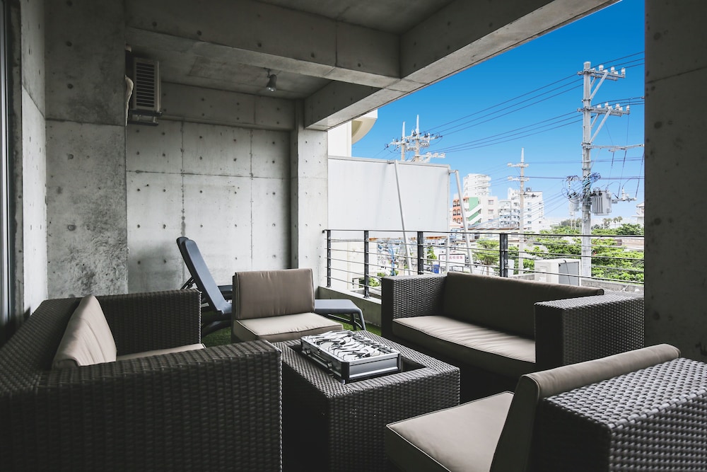 AMUSE VILLA KONFORTA 那覇