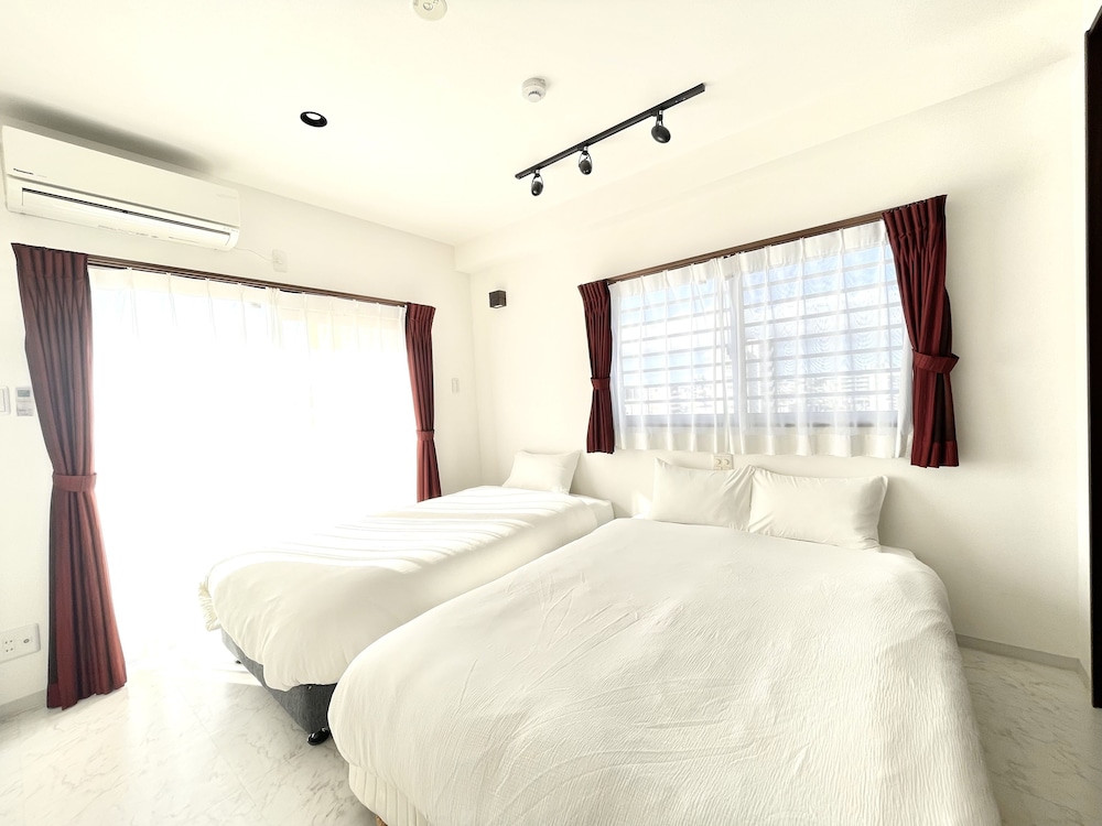 LUANA UAKOKO RESORT HOTEL 那覇