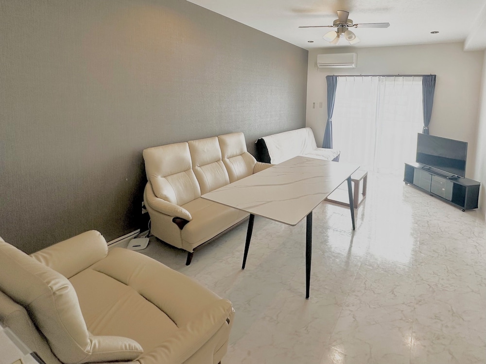 LUANA UAKOKO RESORT HOTEL 那覇