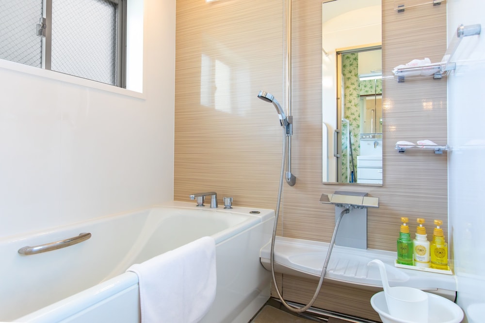 LUANA UAKOKO RESORT HOTEL 那覇