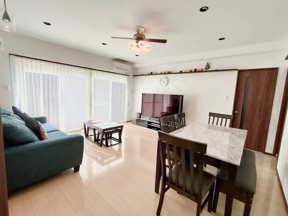 LUANA UAKOKO RESORT HOTEL 那覇
