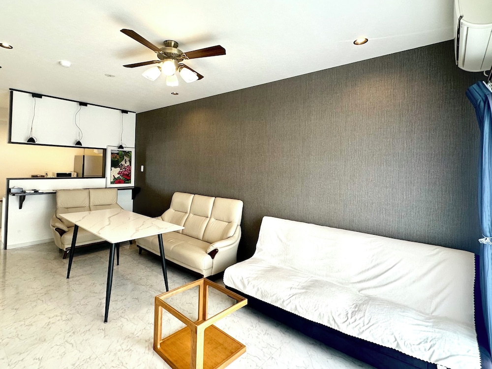 LUANA UAKOKO RESORT HOTEL 那覇