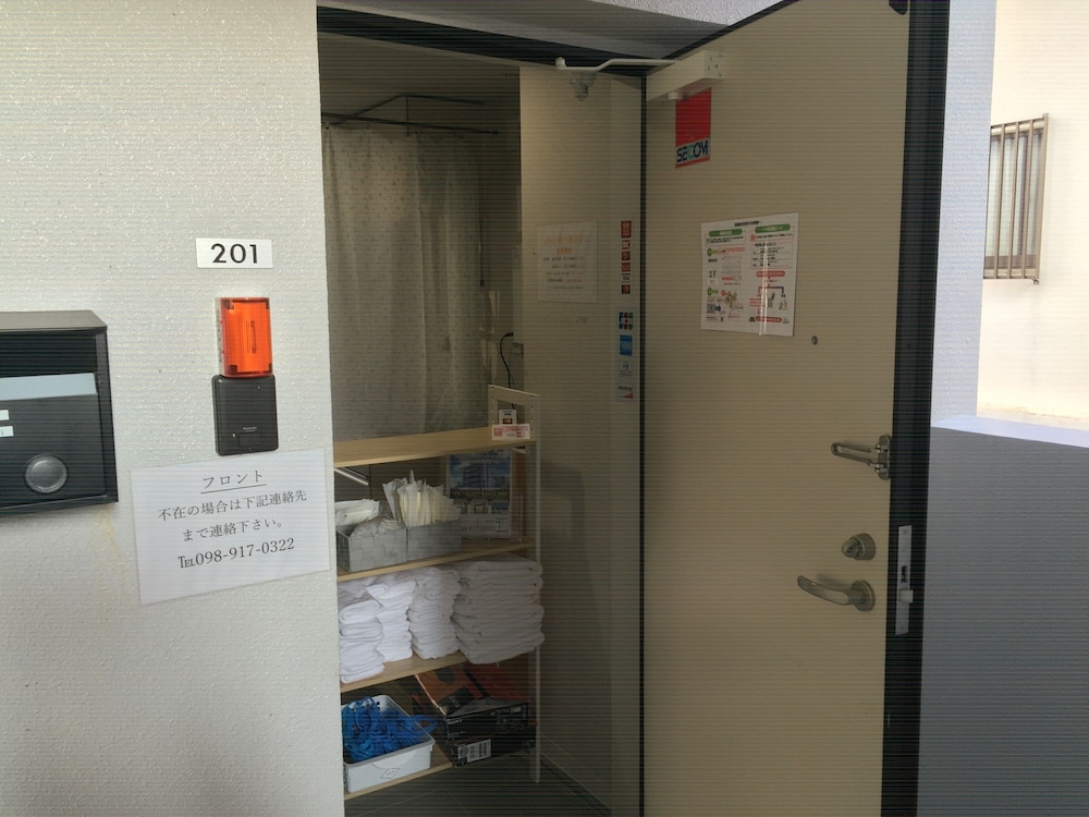 MR.KINJO IN MAEHARA 那覇
