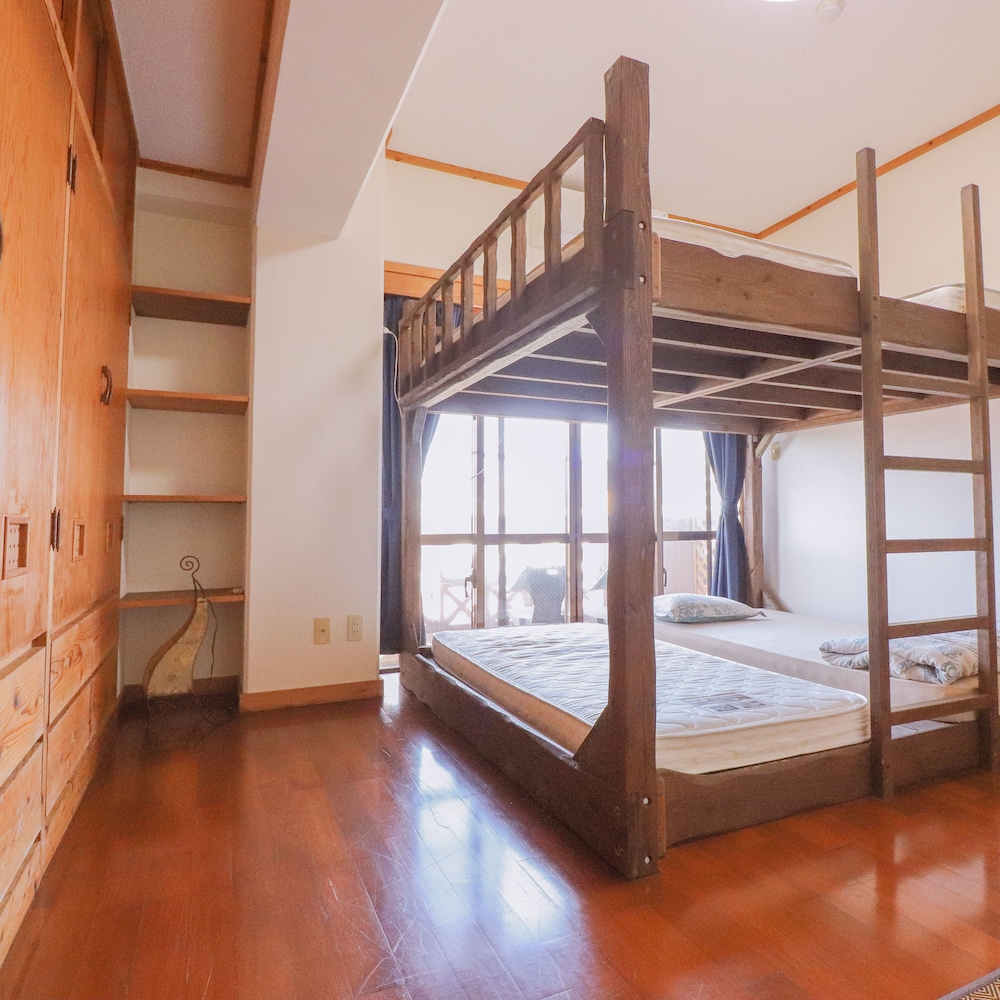 ALL FRIENDS GUEST HOUSE 那覇