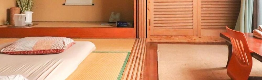 ALL FRIENDS GUEST HOUSE 那覇