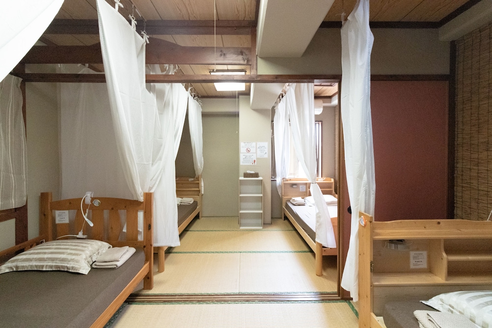 ALL FRIENDS GUEST HOUSE 那覇