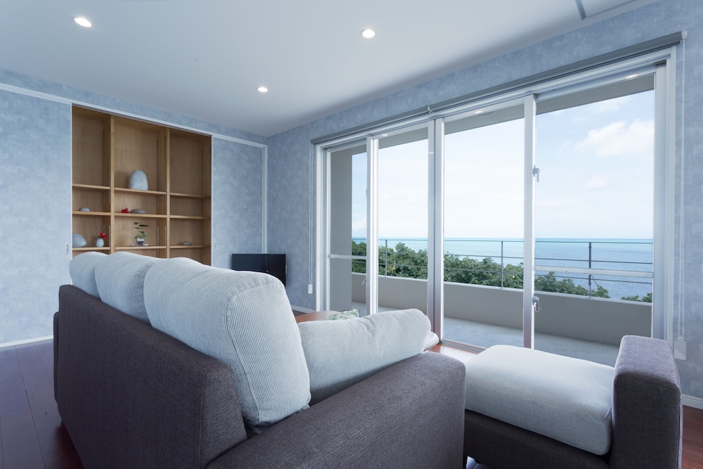 SUITE VILLA YAGAJI 那覇
