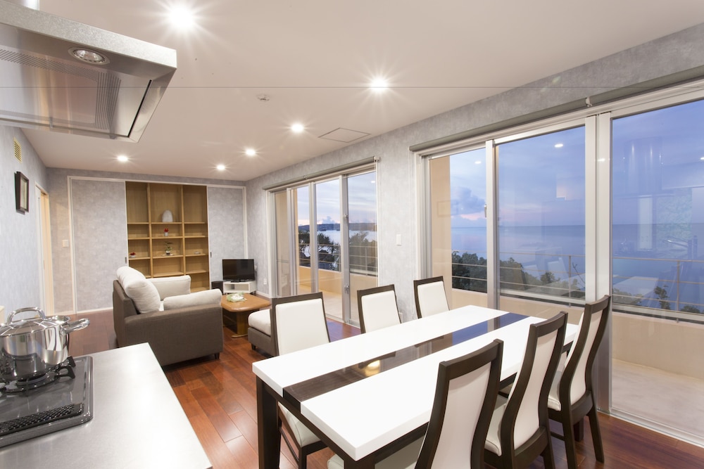 SUITE VILLA YAGAJI 那覇