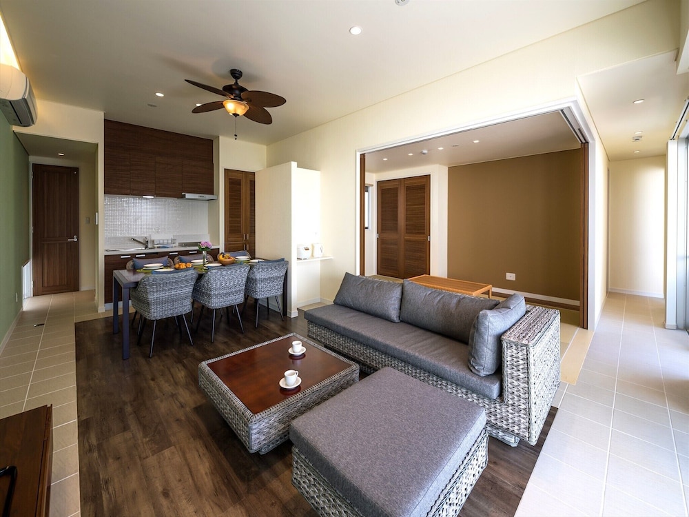 AHMAN SUITE VILLA SUMUIDE 那覇