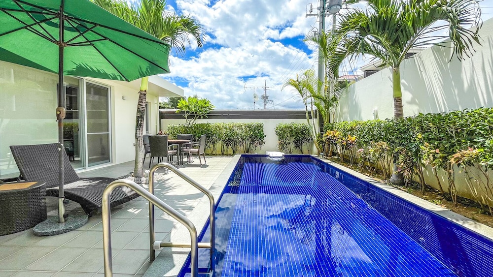 AHMAN SUITE VILLA SUMUIDE 那覇