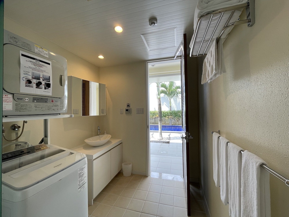 AHMAN SUITE VILLA SUMUIDE 那覇