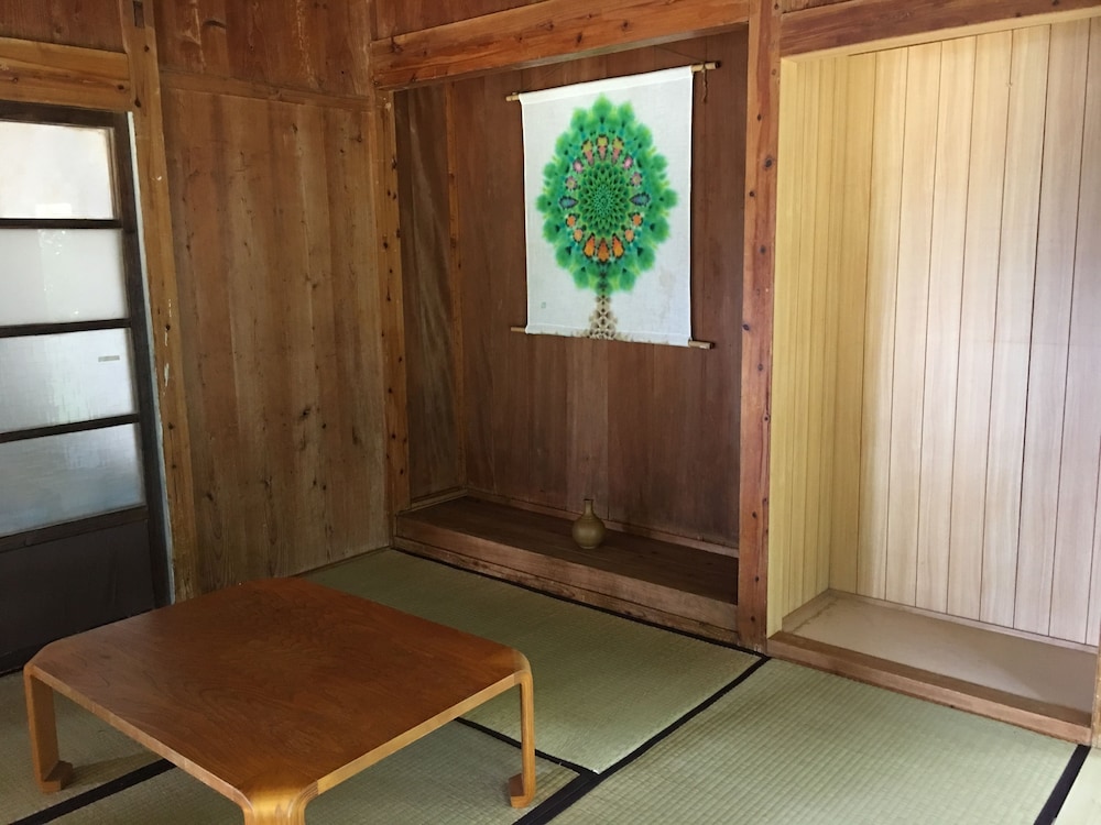 ENISHI HOUSE 那覇