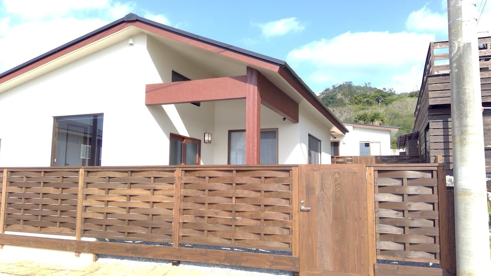 SEVEN VILLAGE MOTOBU 那覇