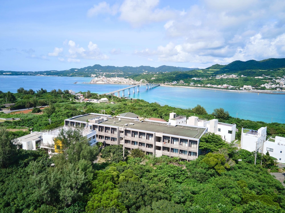 HOTEL E-HORIZON RESORT コンドミニアム瀬底 那覇