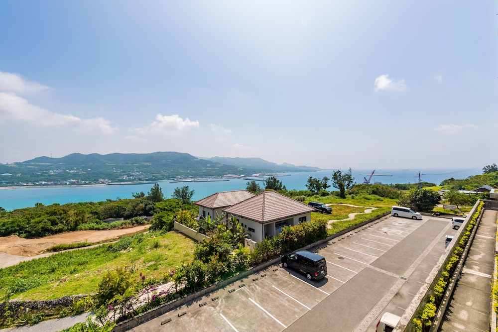 HOTEL E-HORIZON RESORT コンドミニアム瀬底 那覇