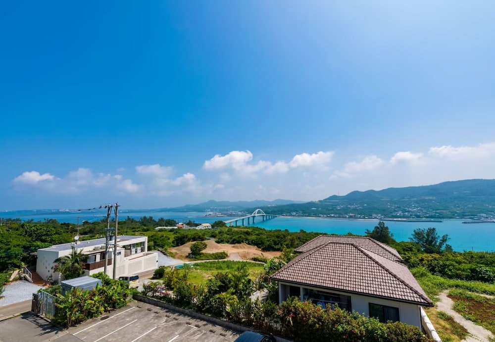 HOTEL E-HORIZON RESORT コンドミニアム瀬底 那覇