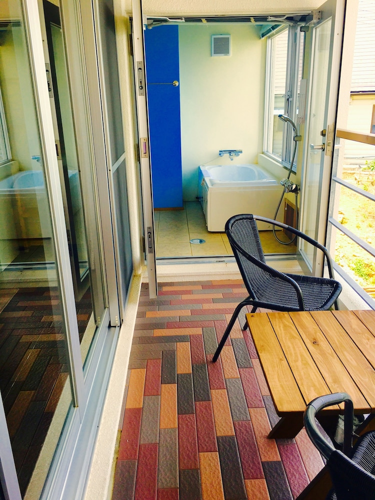 MA-BLUE GARDEN HOUSE 那覇