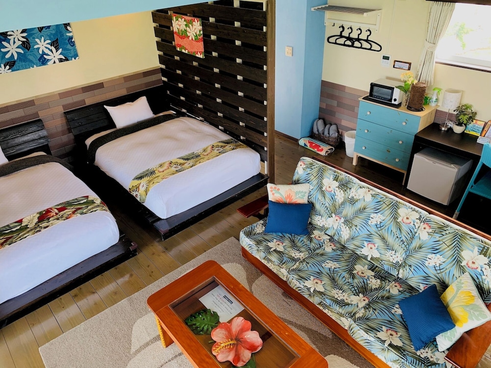 MA-BLUE GARDEN HOUSE 那覇