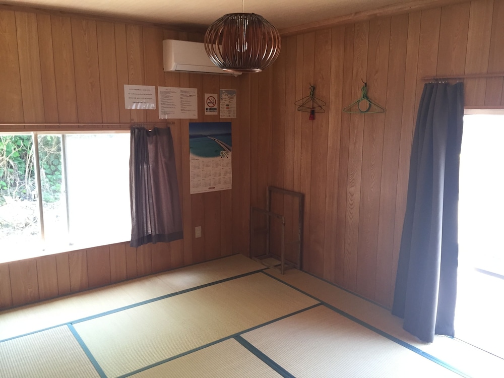 ゲストハウス いーさー 那覇