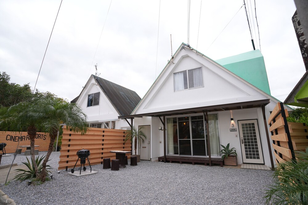 CINEMA RESORTS 3 那覇