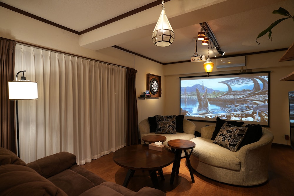 CINEMA RESORTS 3 那覇
