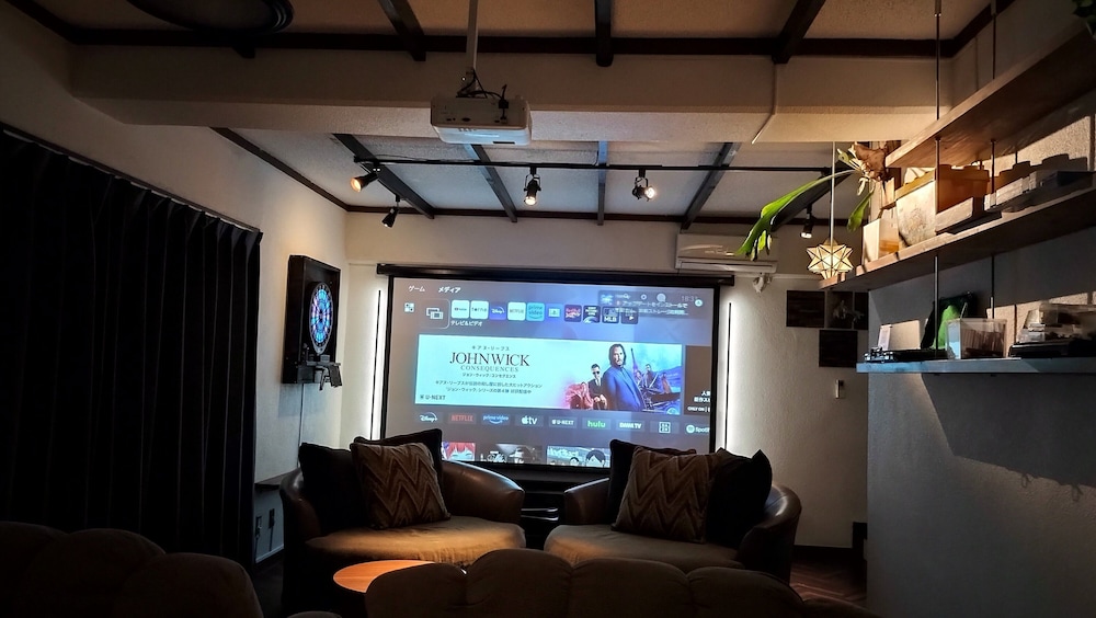 CINEMA RESORTS 1 那覇