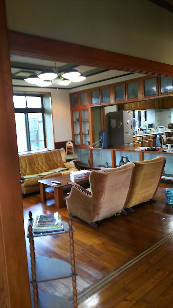 瓦屋いきんぱた 那覇