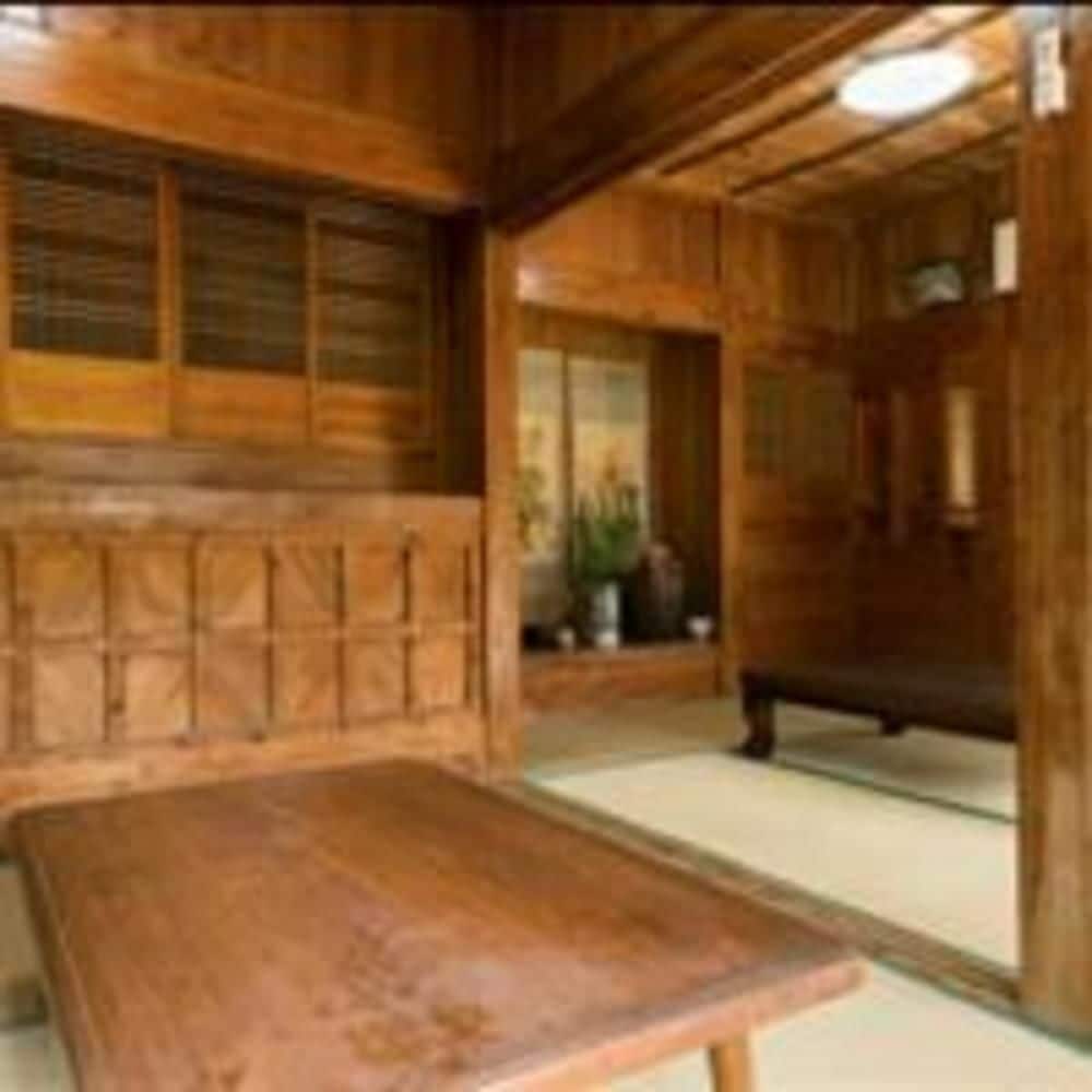 琉球古民家とぅまいばる 那覇
