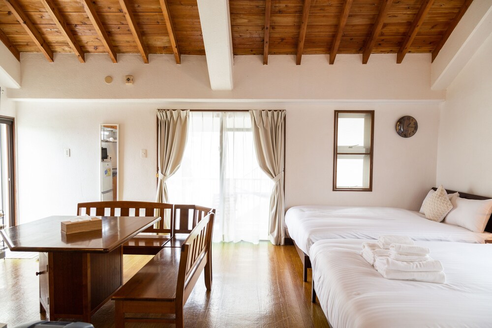 PINE HOUSE IN CHURAUMI 那覇