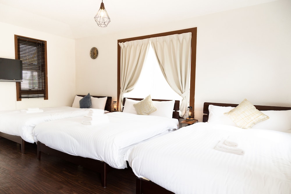 PINE HOUSE IN CHURAUMI 那覇