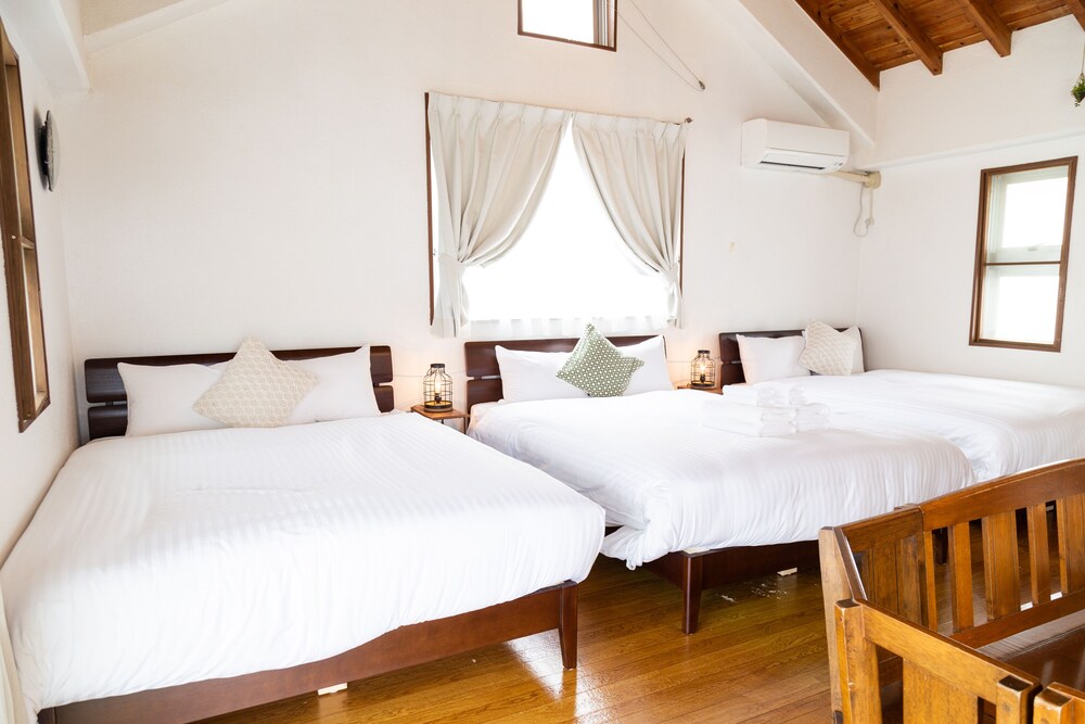 PINE HOUSE IN CHURAUMI 那覇
