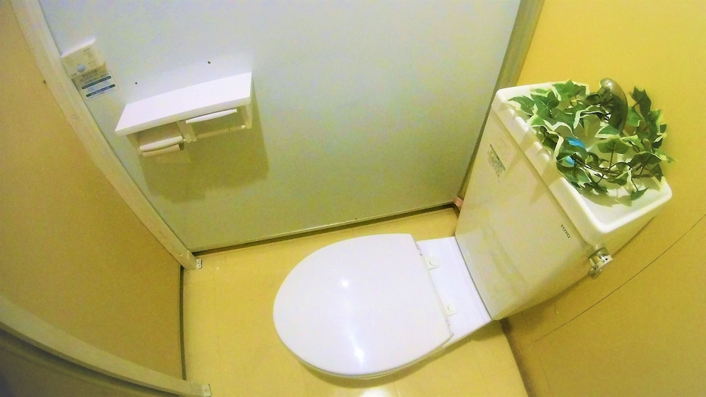 ゲストハウス なんで家ねん 那覇