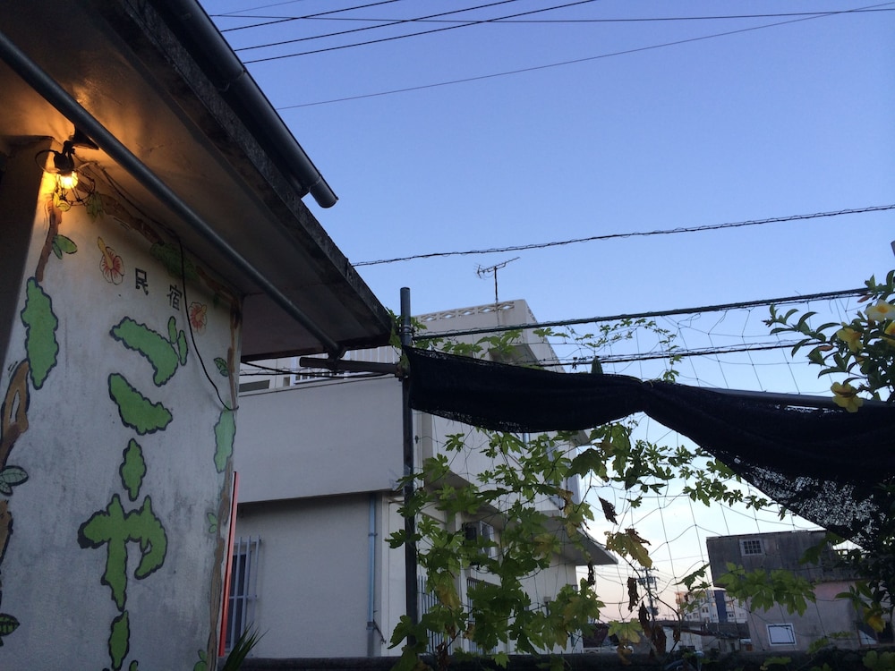 ごーやー荘 那覇