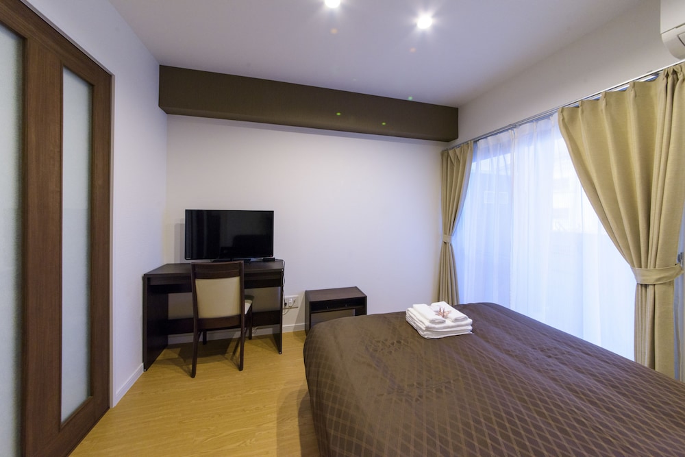 HOTEL PURUMIAIM YOGI 那覇