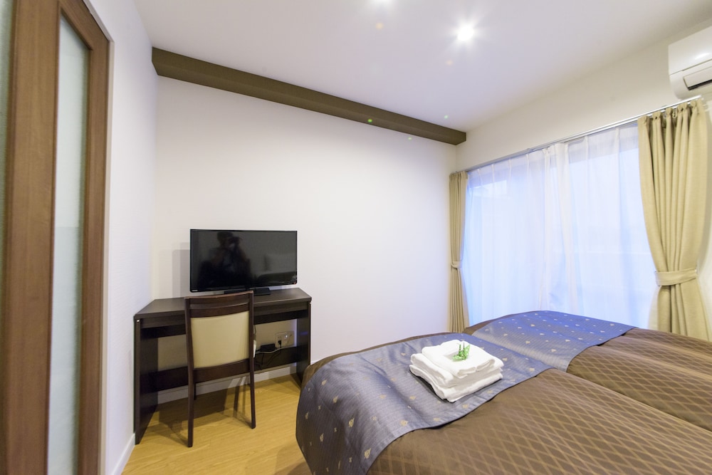 HOTEL PURUMIAIM YOGI 那覇