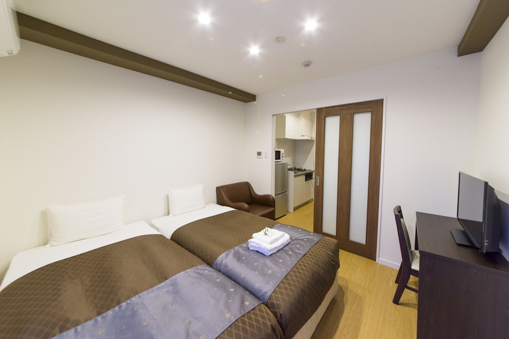 HOTEL PURUMIAIM YOGI 那覇