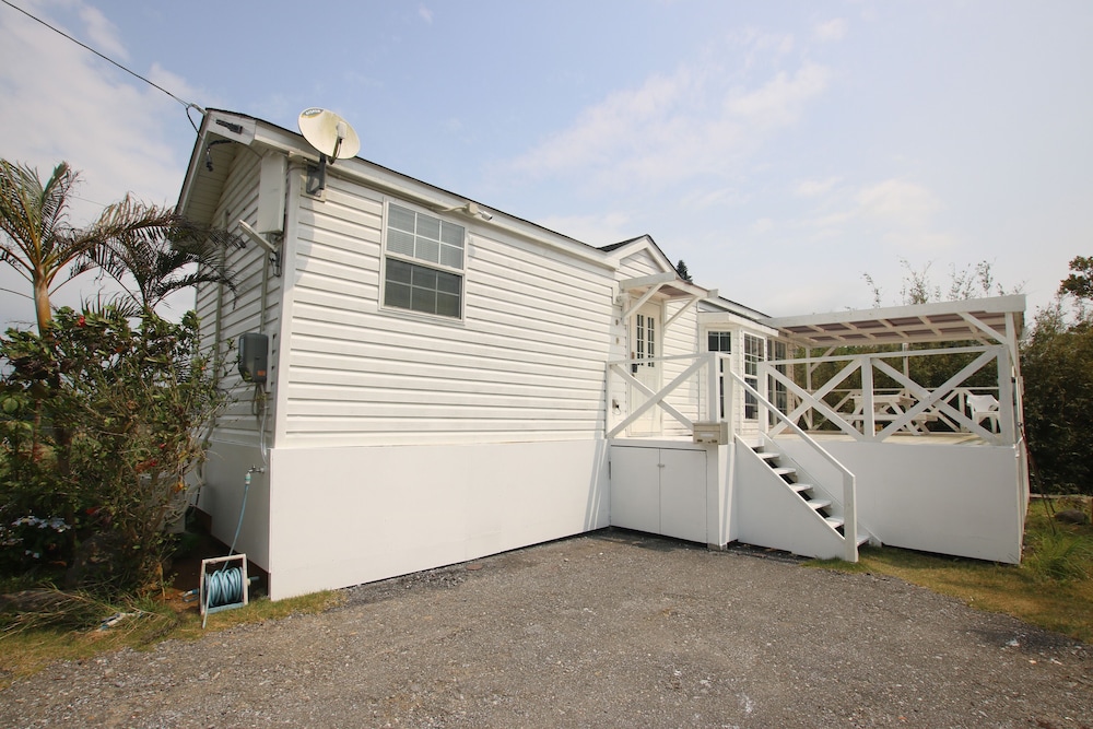 COTTAGE NORTH OKINAWA 那覇