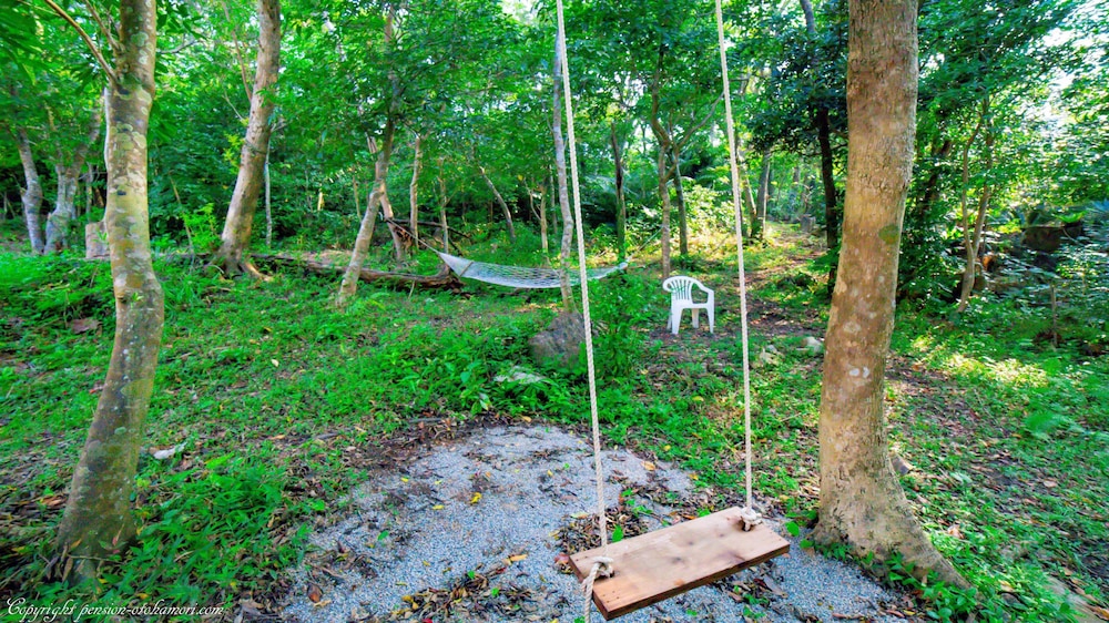 FOREST WEST 西 那覇